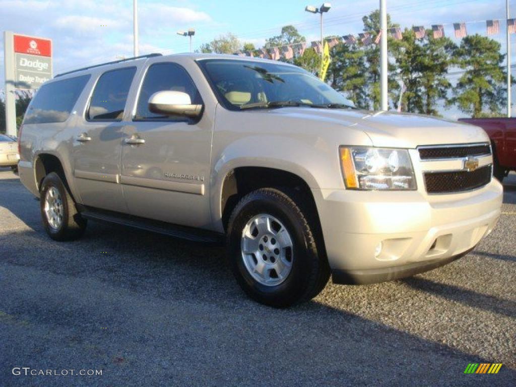 2007 Suburban 1500 LS 4x4 - Silver Birch Metallic / Light Cashmere/Ebony photo #6