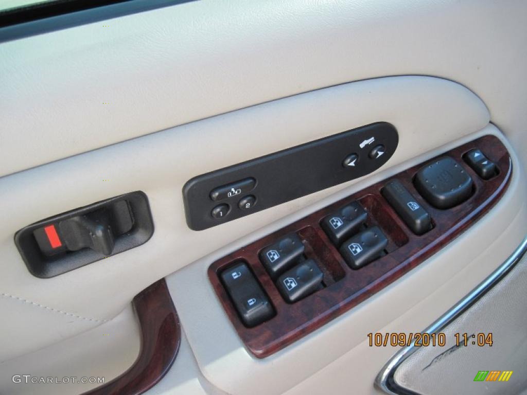 2004 Cadillac Escalade ESV AWD Platinum Edition Controls Photo #37880364