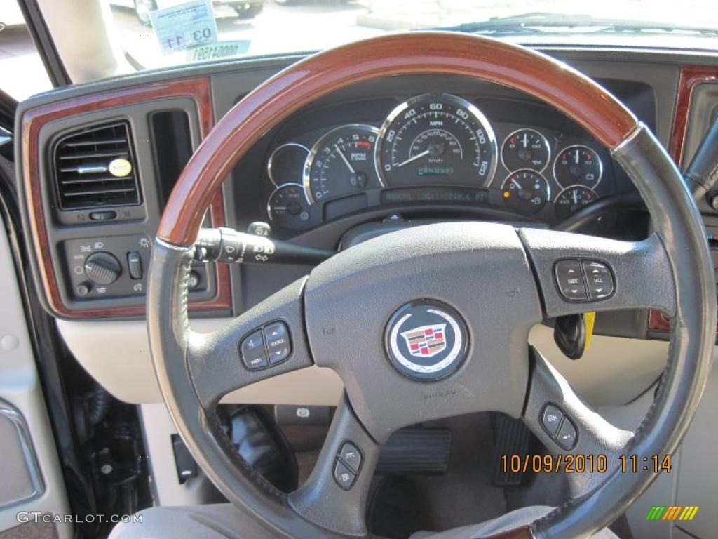 2004 Cadillac Escalade ESV AWD Platinum Edition Shale Steering Wheel Photo #37880800