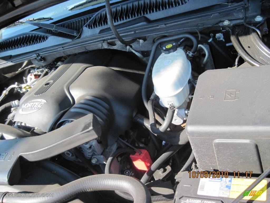 2004 Cadillac Escalade ESV AWD Platinum Edition Engine Photos