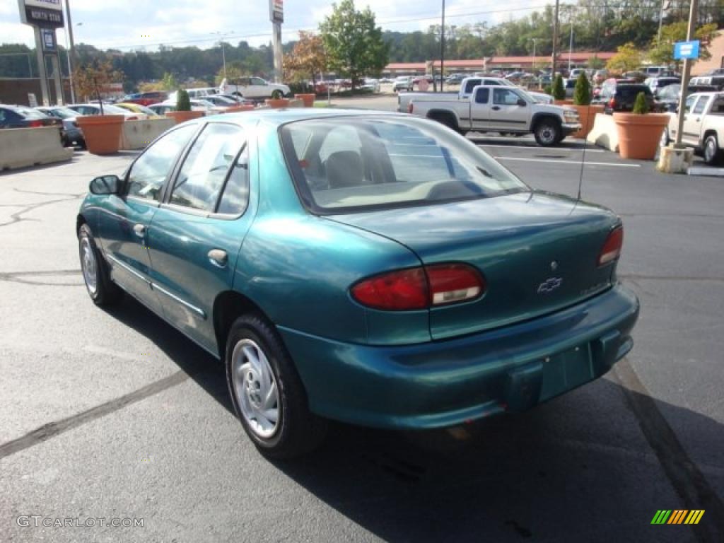 1997 Cavalier LS Sedan - Green Metallic / Neutral photo #4