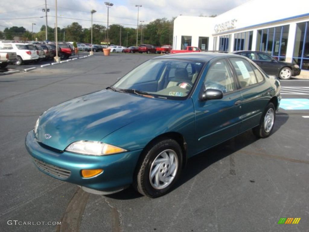 1997 Cavalier LS Sedan - Green Metallic / Neutral photo #5