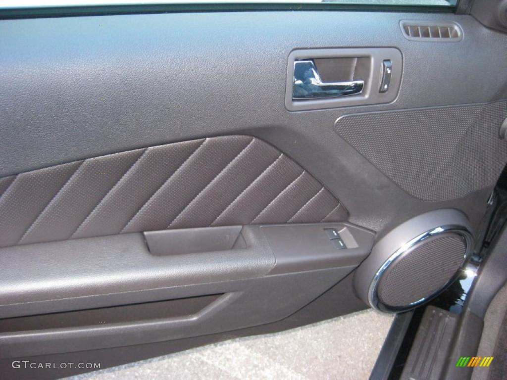 Charcoal Black Interior 2011 Ford Mustang V6 Premium Coupe Photo #37888440