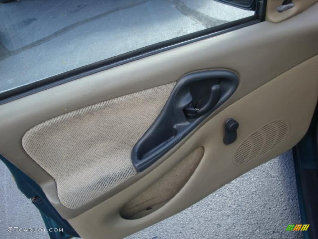 1997 Cavalier LS Sedan - Green Metallic / Neutral photo #11
