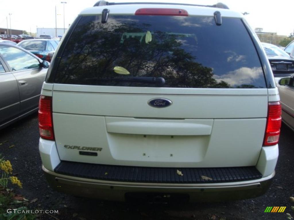 2003 Explorer Eddie Bauer 4x4 - Oxford White / Medium Parchment Beige photo #3