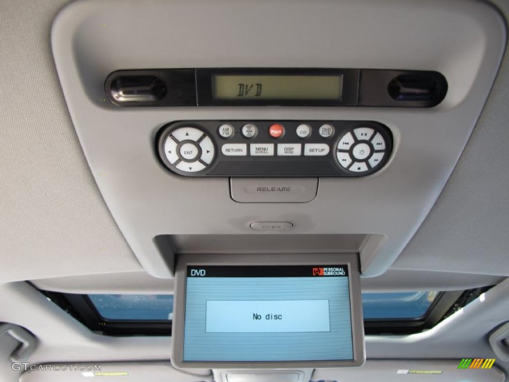 2009 Honda Odyssey Touring Controls Photo #37888892