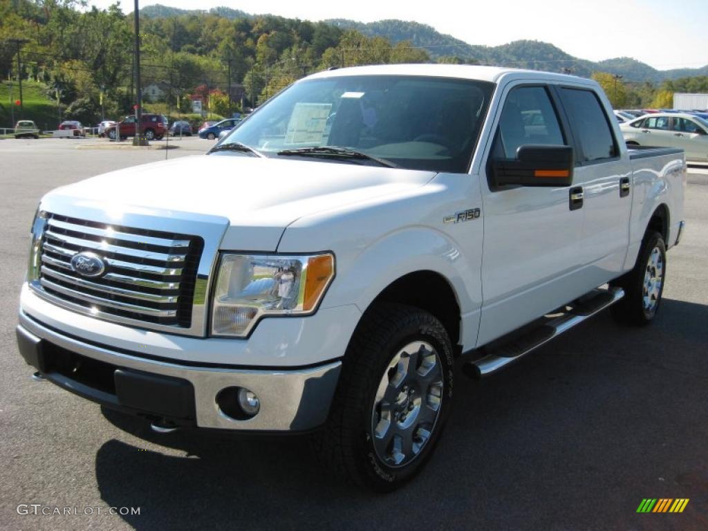 2010 F150 XLT SuperCrew 4x4 - Oxford White / Medium Stone photo #2