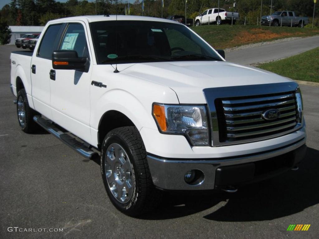 Oxford White 2010 Ford F150 XLT SuperCrew 4x4 Exterior Photo #37889796