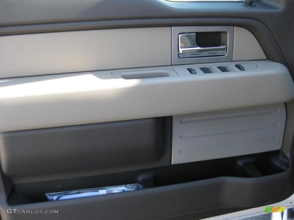 2010 F150 XLT SuperCrew 4x4 - Oxford White / Medium Stone photo #13