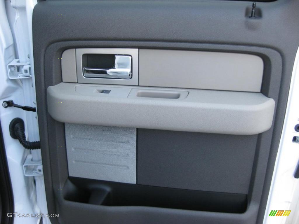 2010 F150 XLT SuperCrew 4x4 - Oxford White / Medium Stone photo #21