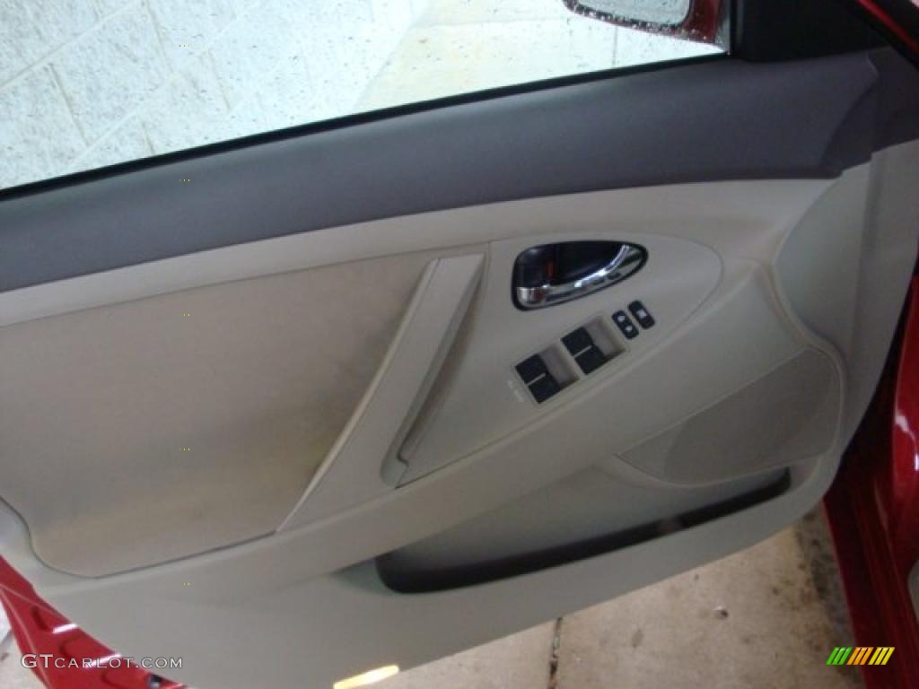 2011 Camry LE - Barcelona Red Metallic / Bisque photo #11