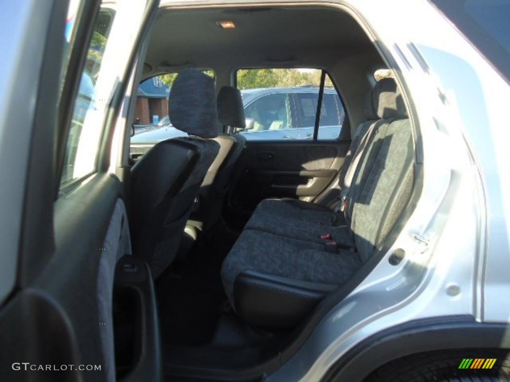 2003 CR-V LX 4WD - Satin Silver Metallic / Black photo #6