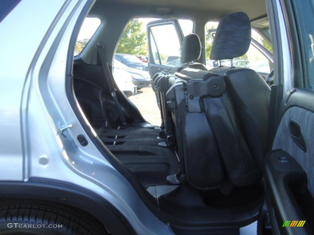2003 CR-V LX 4WD - Satin Silver Metallic / Black photo #14