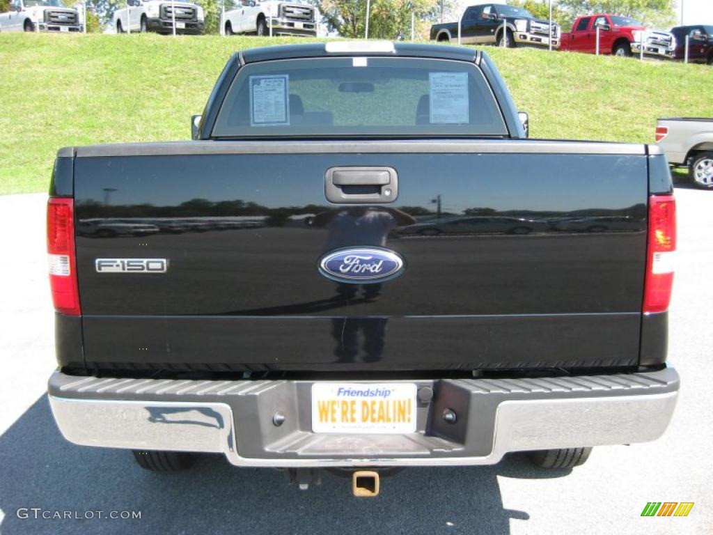 2006 F150 XL Regular Cab 4x4 - Black / Medium Flint photo #7