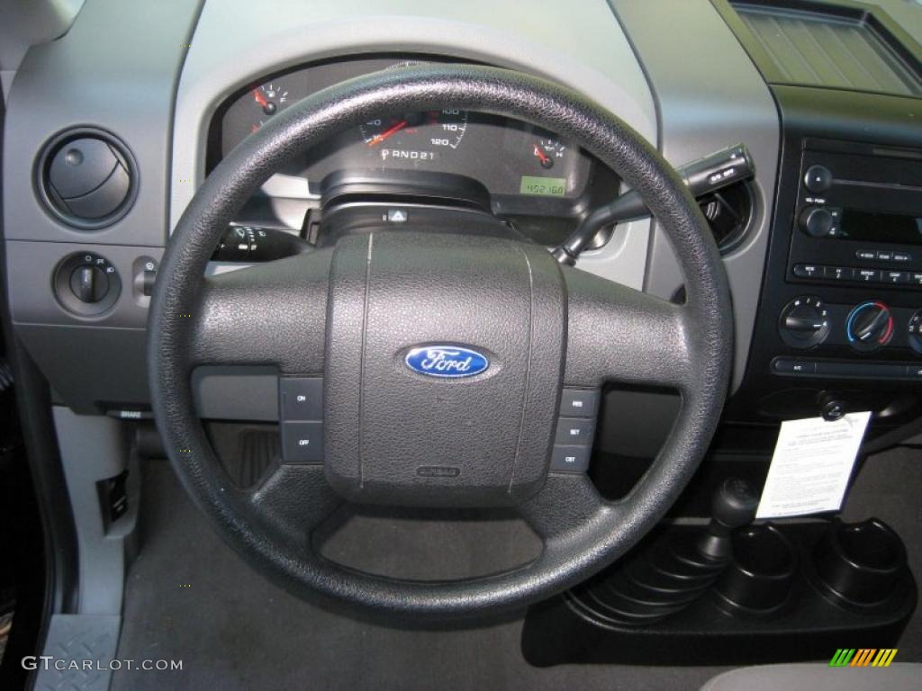 2006 Ford F150 XL Regular Cab 4x4 Medium Flint Steering Wheel Photo #37891292