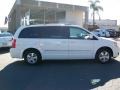Stone White - Grand Caravan SXT Photo No. 7