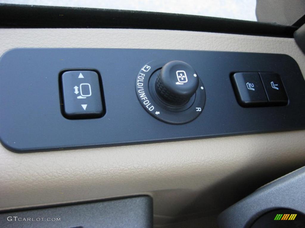 2011 Ford F250 Super Duty Lariat SuperCab 4x4 Controls Photo #37895180
