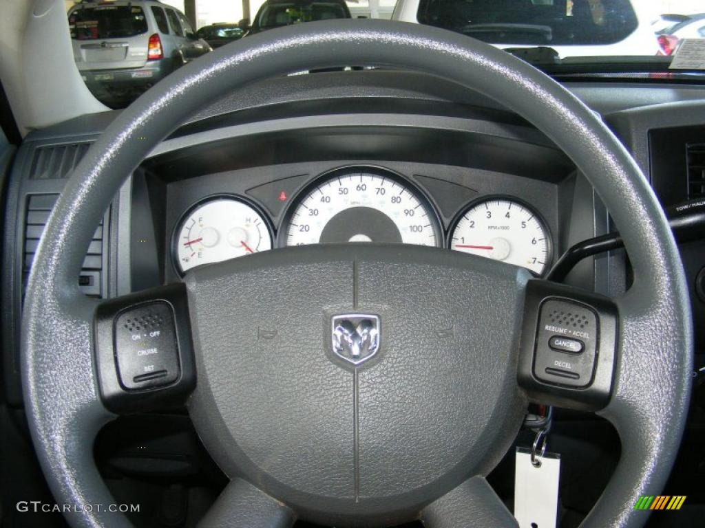 2007 Dodge Dakota SXT Quad Cab 4x4 Medium Slate Gray Steering Wheel Photo #37897651