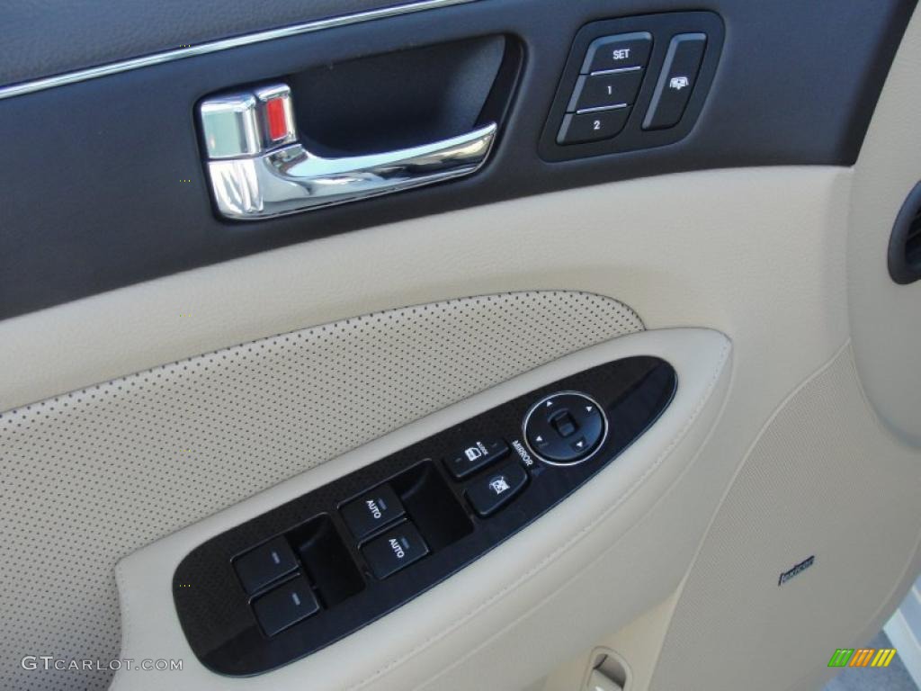 2009 Hyundai Genesis 3.8 Sedan Controls Photo #37897699