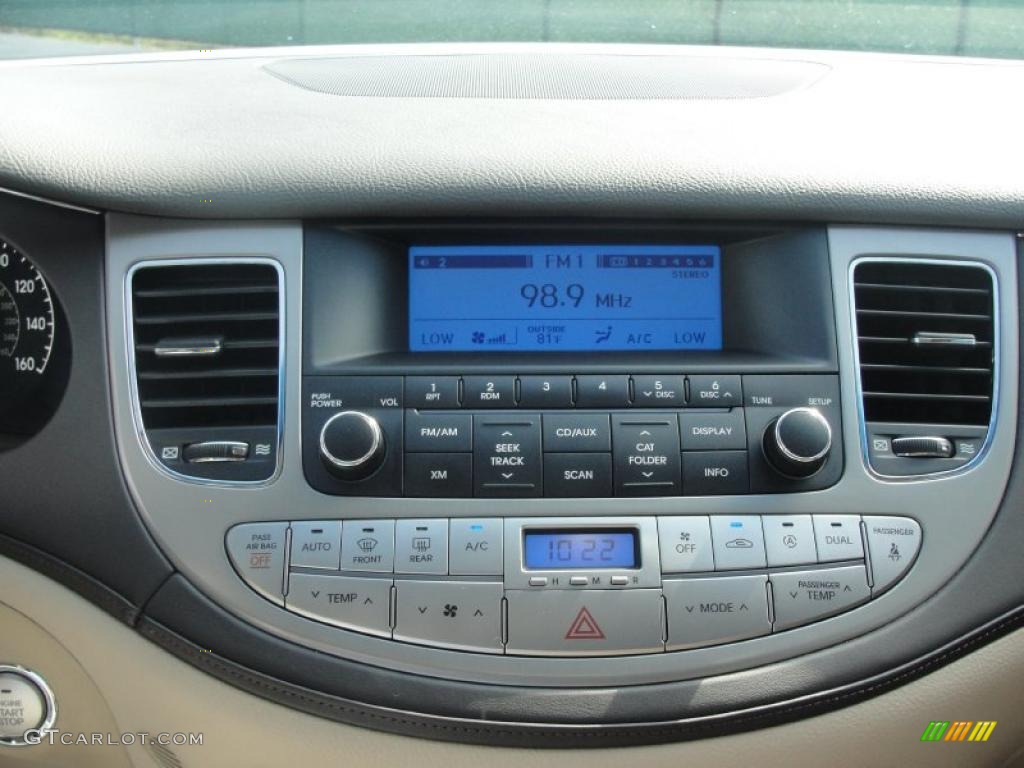 2009 Hyundai Genesis 3.8 Sedan Controls Photo #37897779