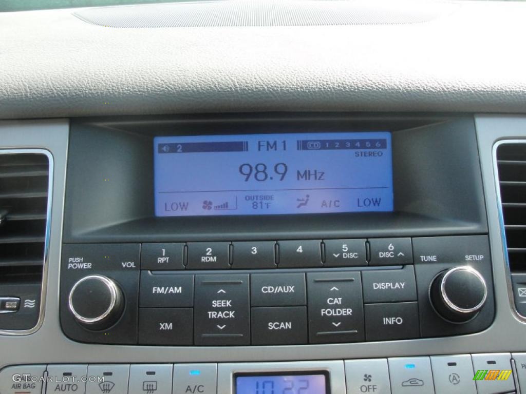 2009 Hyundai Genesis 3.8 Sedan Controls Photo #37897795