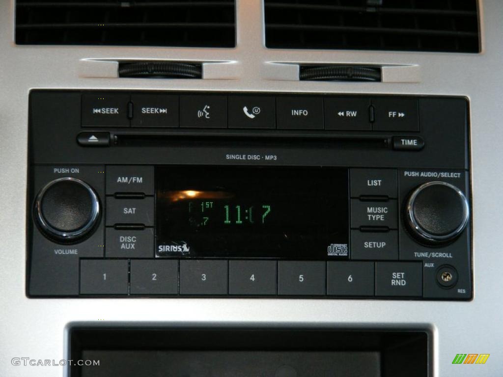 2009 Dodge Caliber SXT Controls Photo #37898239