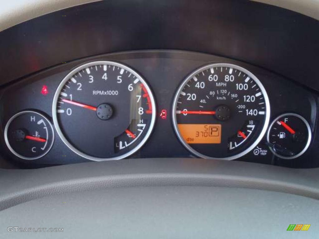 2011 Nissan Frontier SL Crew Cab Gauges Photo #37899383