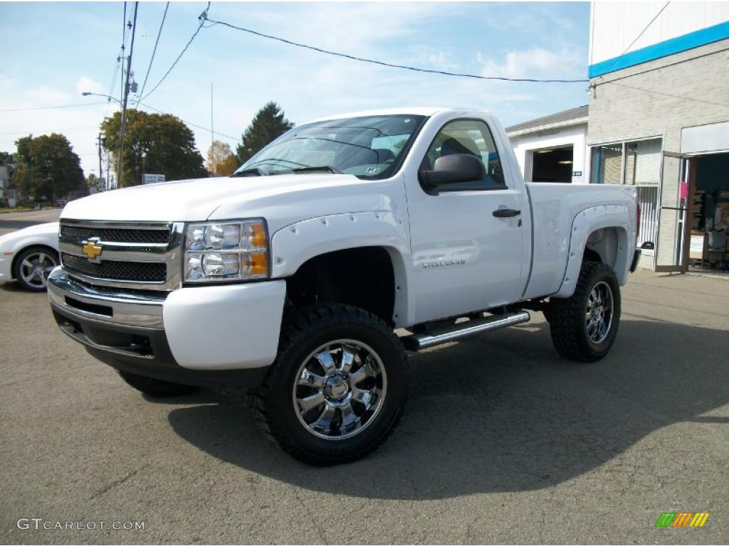 2011 Silverado 1500 LS Regular Cab 4x4 - Summit White / Dark Titanium photo #4