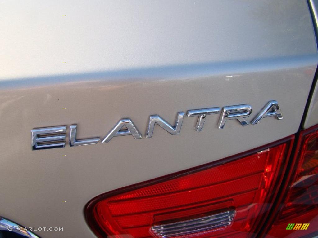 2010 Hyundai Elantra GLS Marks and Logos Photo #37902111
