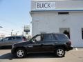 Black - TrailBlazer LS 4x4 Photo No. 3
