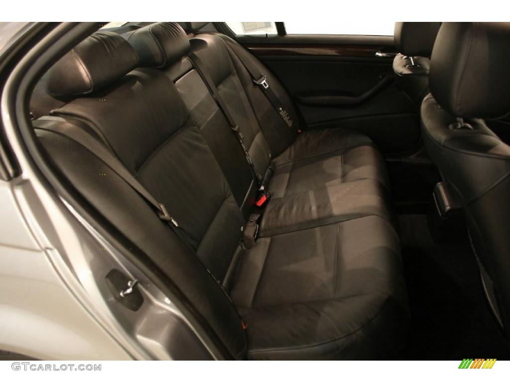 Black Interior 2005 BMW 3 Series 325xi Sedan Photo #37904179