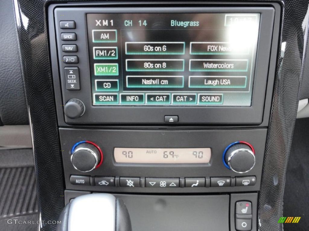 2010 Chevrolet Corvette Convertible Controls Photo #37904391