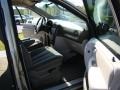 2005 Linen Gold Metallic Dodge Grand Caravan SXT  photo #18