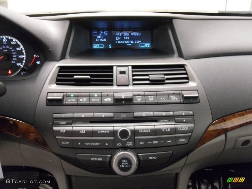 2011 Honda Accord EX-L Sedan Controls Photo #37909001