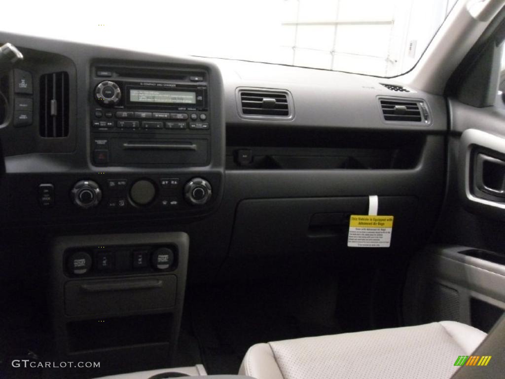 Gray Interior 2011 Honda Ridgeline RTL Photo #37909605