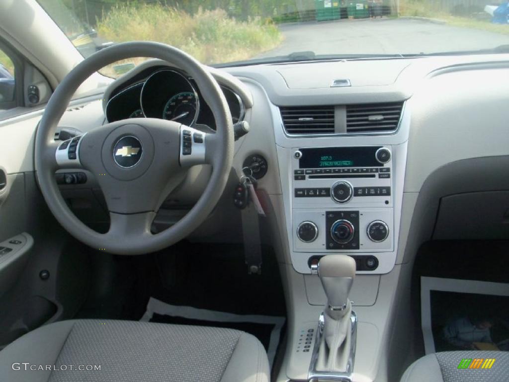 2008 Malibu LT Sedan - Imperial Blue Metallic / Titanium Gray photo #23