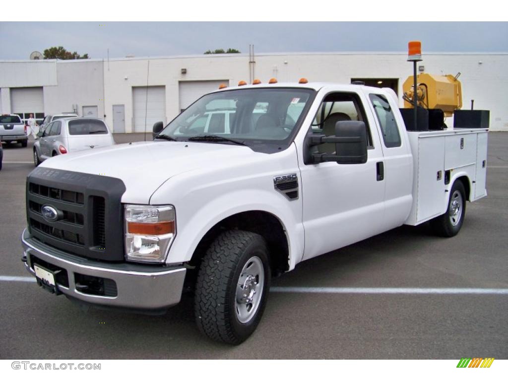 2008 F350 Super Duty XLT SuperCab Chassis - Oxford White / Camel photo #1