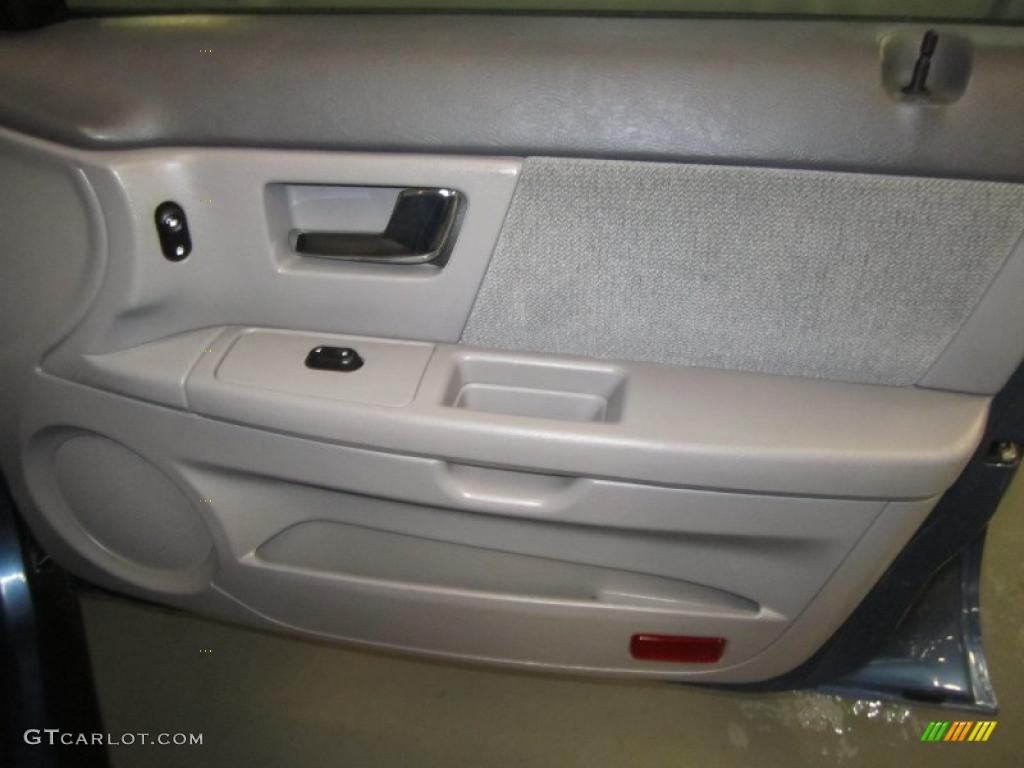 2002 Taurus SE Wagon - Blue Metallic / Medium Graphite photo #16