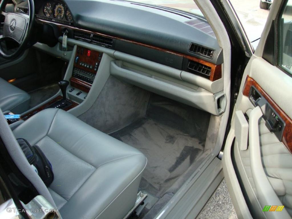 Grey Interior 1991 Mercedes-Benz S Class 560 SEL Photo #37912661