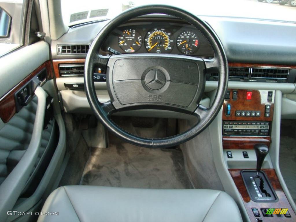 1991 Mercedes-Benz S Class 560 SEL Grey Steering Wheel Photo #37912881