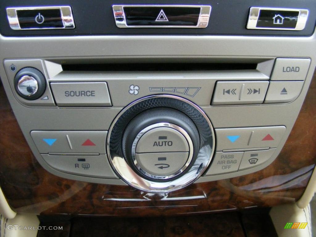 2010 Jaguar XK XK Coupe Controls Photo #37915702