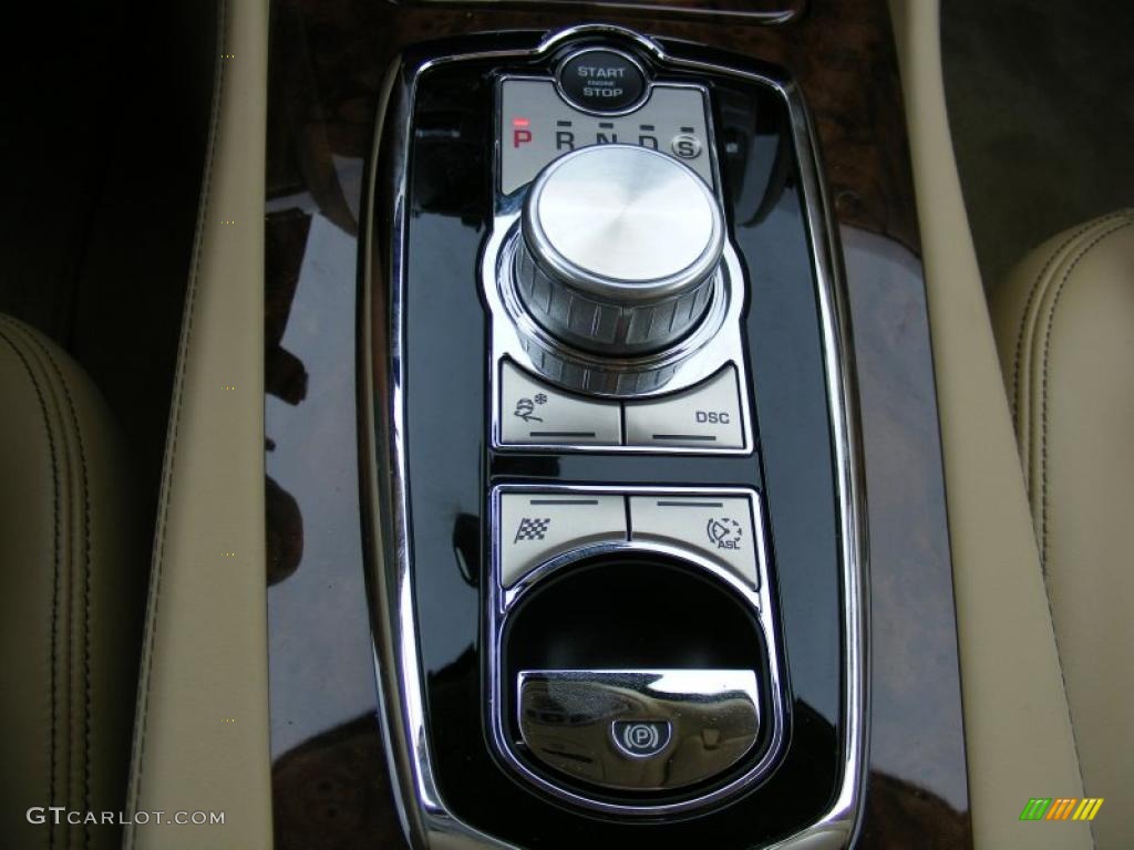 2010 Jaguar XK XK Coupe Controls Photo #37915730