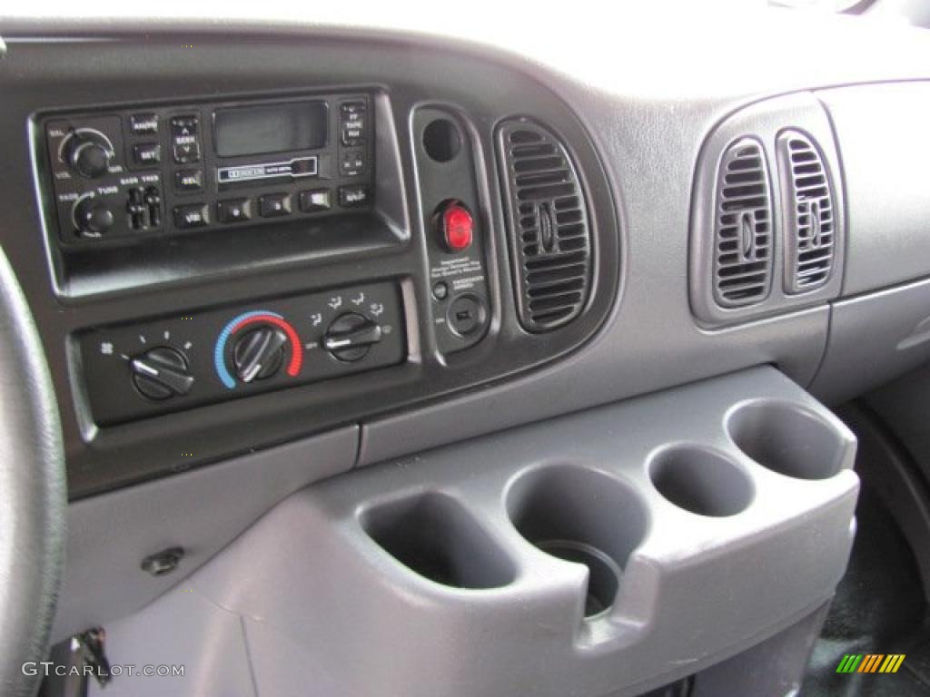 2000 Dodge Ram Van 1500 Commercial Controls Photos