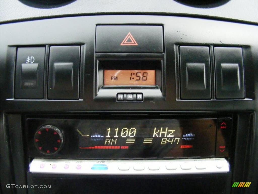 2003 Hyundai Tiburon Standard Tiburon Model Controls Photo #37917850