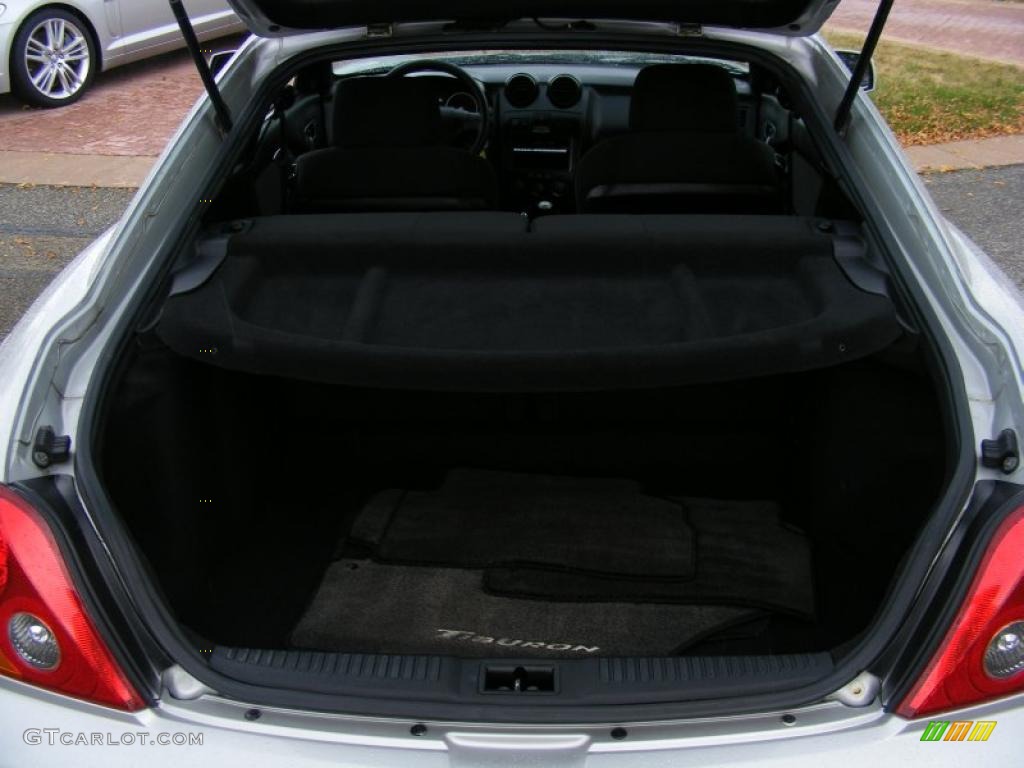 2003 Hyundai Tiburon Standard Tiburon Model Trunk Photo #37917922