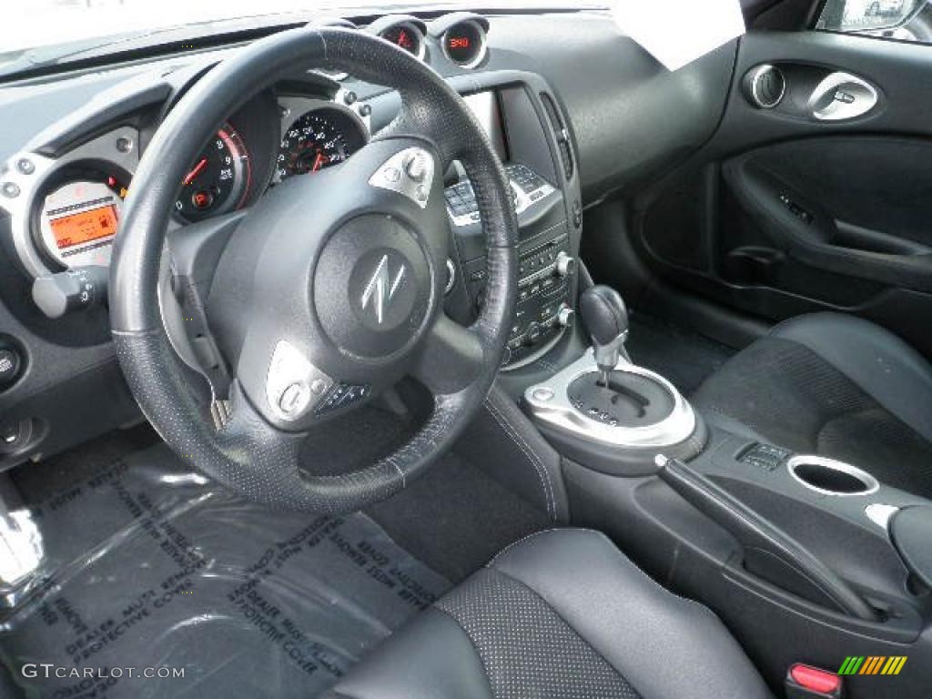 Black Leather Interior 2009 Nissan 370Z Touring Coupe Photo #37919354
