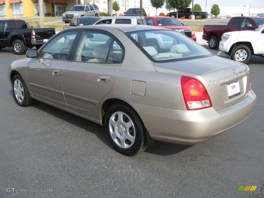 Champagne Beige 2003 Hyundai Elantra GLS Sedan Exterior Photo #37921402
