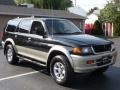 Solano Black Pearl - Montero Sport LS 4x4 Photo No. 2