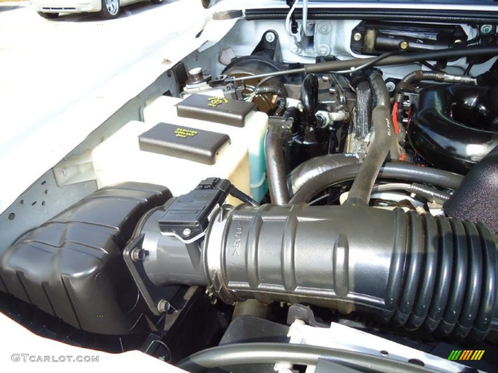 2001 Ford Explorer Sport Trac Standard Explorer Sport Trac Model 4.0 Liter SOHC 12-Valve V6 Engine Photo #37922870