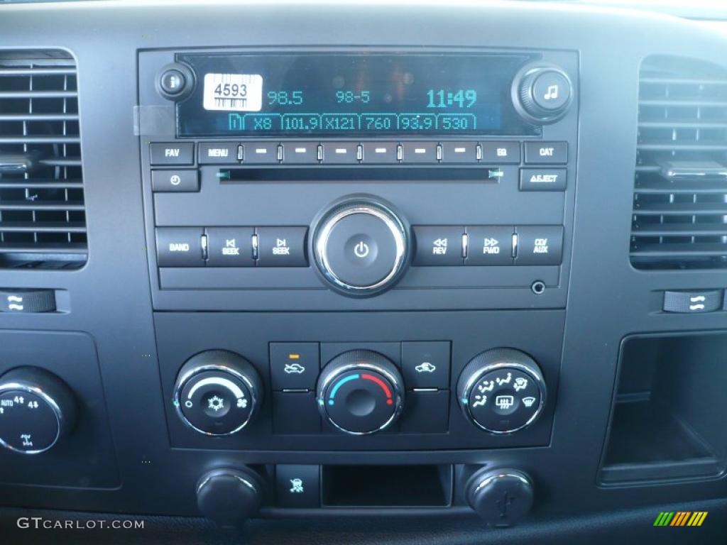 2011 GMC Sierra 1500 SLE Regular Cab 4x4 Controls Photos